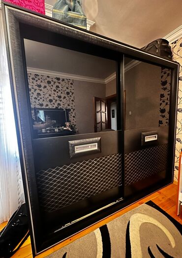 шкаф в гостинную: Гардеробный шкаф, Б/у, 2 двери, Купе, Прямой шкаф, Турция