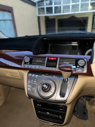 Honda: Honda Elysion: 2004 г., 3 л, Автомат, Бензин, Минивэн — 9