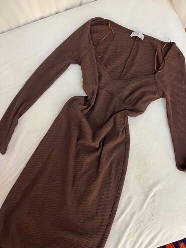 i haljina: Bershka S (EU 36), color - Brown, Cocktail, Long sleeves