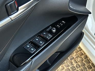 lux: Toyota Camry: 2019 г., 3.5 л, Автомат, Бензин, Седан — 8