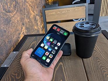 хр корпус: IPhone Xr, Б/у, 128 ГБ, Серебристый, Чехол, 84 % — 10