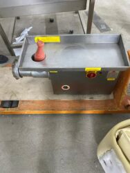 ПО для бизнеса: Sənaye tipli ətçəkən (ət üyüdən) aparat - Material: paslanmayan polad