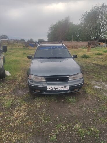 Daewoo: Daewoo Nexia: 1.5 л, Механика, Бензин, Седан