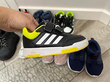 Детская обувь: Продаю!!! Детская обувь, б/у, но очень качественная и дорогая обувь ( — 11