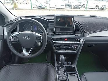 Продажа авто: Hyundai Sonata: 2019 г., Автомат, Седан — 4