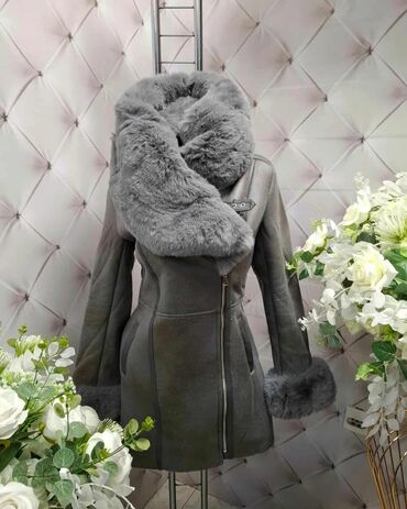 Krzneni kaputi: Sa postavom, bоја - Crna — 8