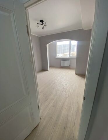 Продажа домов: 2 комнаты, 61 м², 106 серия улучшенная, 5 этаж, Евроремонт