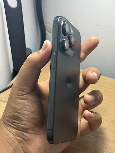 cd disk: IPhone 15 Pro, Б/у, 256 ГБ, Черный, Чехол, 80 % — 2