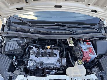 Chevrolet: Chevrolet Spark: 2016 г., 1 л, Вариатор, Бензин, Хэтчбэк — 18