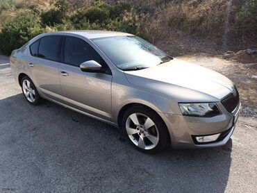 Skoda Octavia: 1 l | 2017 year 63200 km. Limousine