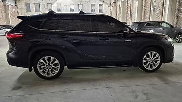 Продажа авто: Toyota Highlander: 2020 г., 2.5 л, Гибрид, Кроссовер — 2