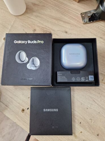 Mikrofonlar: İşlənmiş Simsiz (Bluetooth) Qulaqcıqlar, Samsung, rəng - Ağ