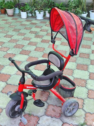 трёхколёсный велосипед: Коляска, цвет - Красный, Б/у