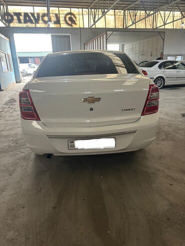 Chevrolet: Chevrolet Cobalt: 1.5 l | 2024 il Sedan — 5