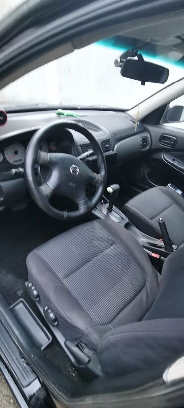 Nissan: Nissan Sunny: 1.6 l | 2010 il Sedan — 8