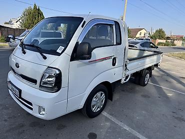 Унаа: Kia BONGO: 2021 г., 2.4 л, Кол менен иштөөчү, Газ — 2