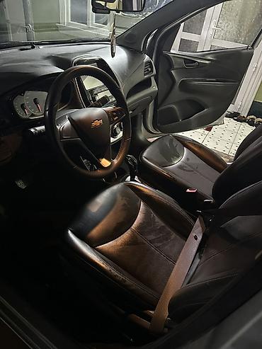 Chevrolet: Chevrolet Spark: 2017 г., 1 л, Автомат, Бензин, Хэтчбэк — 6