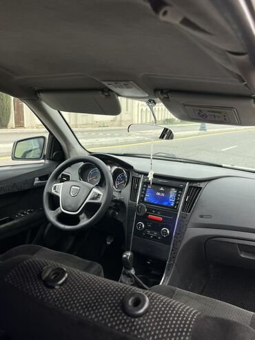 Iran Khodro: Iran Khodro : 1.7 l | 2018 il 299000 km Sedan — 9