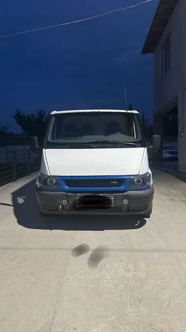 тр т40: Ford Transit: 2001 г., 2 л, Механика, Дизель, Фургон