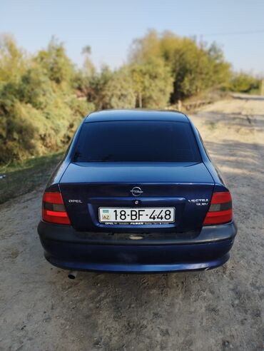 kredit masin tekerleri: Opel Vectra: 1.8 l. | 1998 il | 380000 km. Sedan