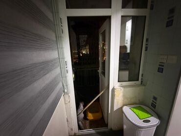 2mərtəbəli evlər: Şəhərin mərkəzində yerləşən bu mənzil rahat yaşayış üçün ideal