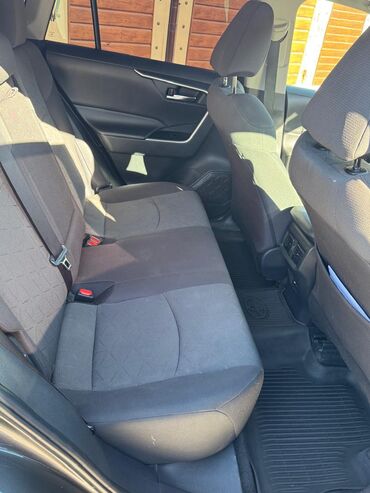 Toyota: Toyota RAV4: 2020 г., 2.5 л, Автомат, Бензин, Внедорожник — 9
