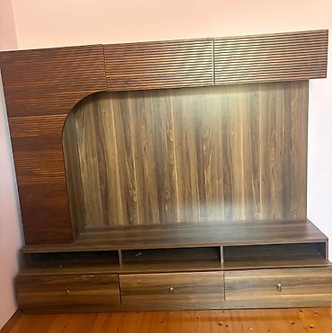 ucuz laminant: TV stendi və media divarı - Material: ağac teksturalı laminat/MDF — 2