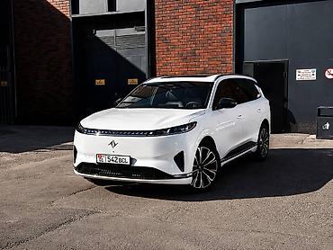 электро минивэн китай: Dongfeng : 2026 г., 1.5 л, Автомат, Гибрид, Кроссовер — 4