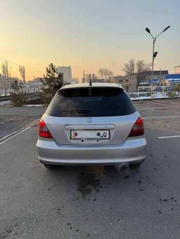 Honda: Honda Civic: 2000 г., 1.5 л, Вариатор, Бензин, Хэтчбэк — 4