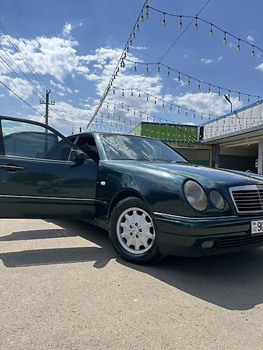 Mercedes-Benz: Mercedes-Benz E-Class (W210) sedan - Kuzov: 4 qapılı sedan, tünd — 5