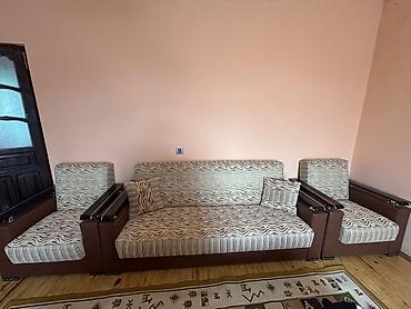 Ev və bağ: Qonaq otağı üçün 3-lü yumşaq mebel dəsti - Tərkib: 1 ədəd iri divan + — 2