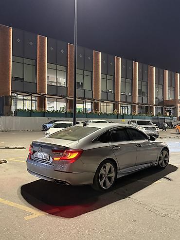 Honda: Honda Accord: 2018 г. — 5