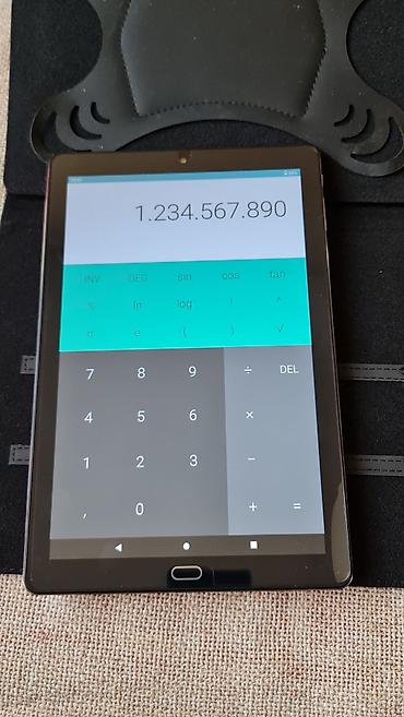 Tableti: GOODTEL Android tablet – komplet sa dodatnom opremom Opis: - Tablet — 4