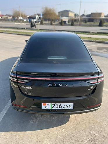 GAC: Aion S Plus — полностью электрический седан в чёрном цвете. Кузов и — 4