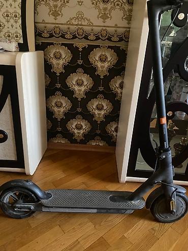 jet scooter: Məhsul: Xiaomi Mi Electric Scooter (M365 seriyası) - Rəng: qara - — 4