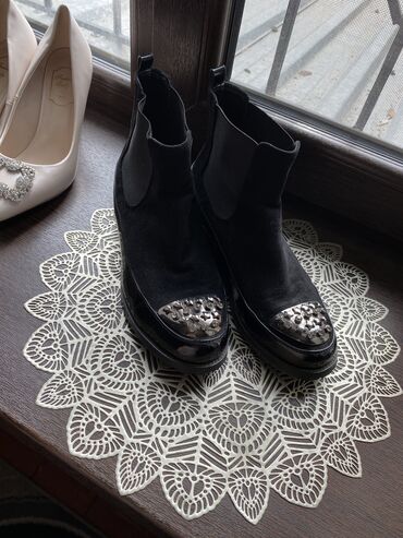 спартивная обувь: Сапоги, цвет - Черный