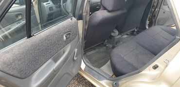 Mazda: Mazda 323: 2000 г., Механика, Бензин, Седан — 6