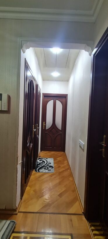 Uzunmüddətli kirayə mənzillər: Satilir– geniş prospekt və yaşıllıq sahəsinə açılan mənzərəli mənzil — 21