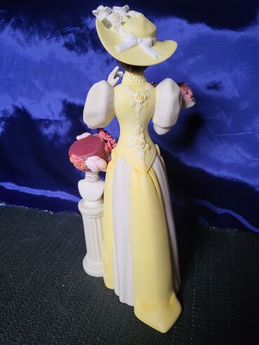 Figure: Figura, bоја - Šareno, Novo — 13