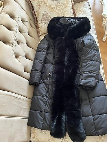 Qadınlar üçün uzun qış palto ölçü L - Rəng: qara - Model: quilt (romb