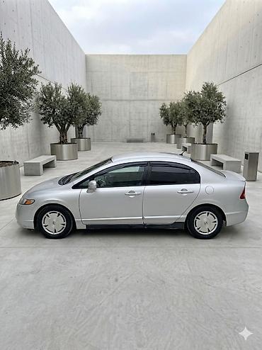 civic: Honda Civic: 1.3 l | 2007 il Sedan — 3