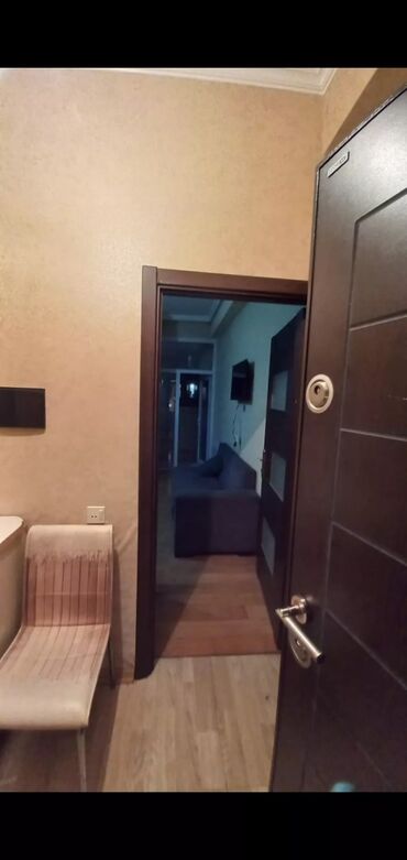 Uzunmüddətli kirayə mənzillər: 1 otaqlı mənzil – studiya tipli mətbəx və sanitar qovşaq — 1