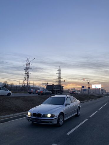 обмен на авто с доплатой: BMW 5 series: 1999 г., 2.5 л, Механика, Бензин, Седан