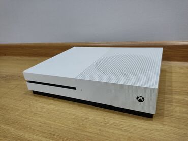 контроллер xbox one купить: Продаю Xbox One S в отличном состоянии. 1ТБ, есть один джостик, и два