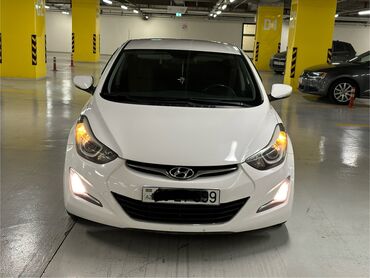 qatlanan güzgü: Hyundai Elantra: 1.6 | 2013 il Sedan