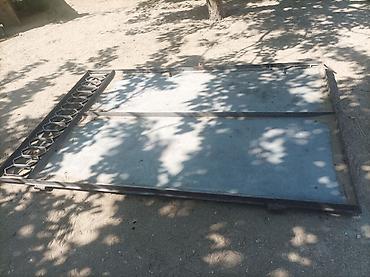 darvza: Metaldan hazırlanmış darvaza Dözümlüdür hündürlüyü 2.8 m Eni 3.6m - — 2
