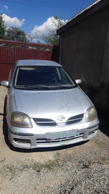 купить в рассрочку машину: Nissan Almera Tino: 2002 г., 2.2 л, Механика, Дизель