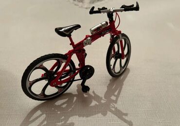 Velosiped aksesuarları: Velosiped aksesuarı satılır.Təzədir.Çeşidlər var.Real alıcılar əlaqə — 5