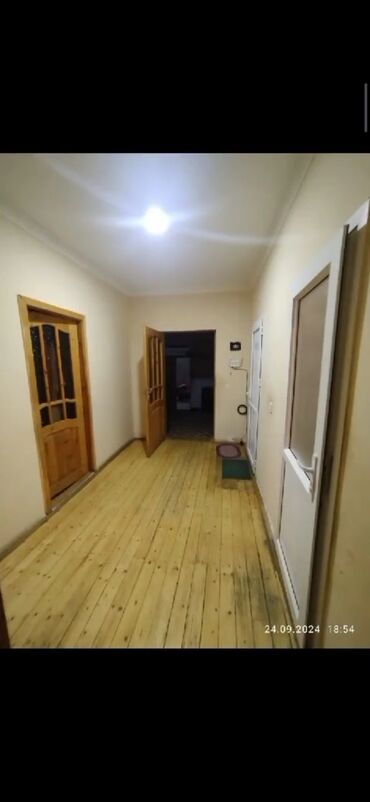 Həyət evləri və villaların satışı: 3 sot torpaqda 5 otaqlı həyət evi satılır Əfqan baglarinda. Reyal — 13