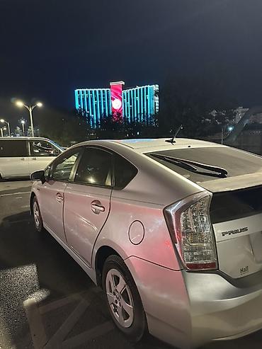 спойллер: Toyota Prius: 2011 г., 1.8 л, Вариатор, Гибрид, Хэтчбэк — 5